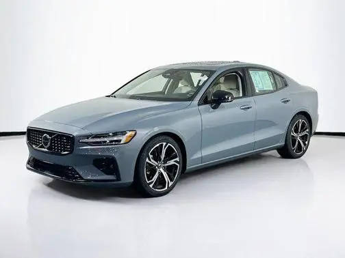 2023 Volvo S60 Core Dark Theme FWD photo
