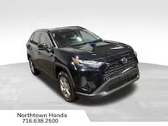 2023 Toyota RAV4 XLE AWD photo