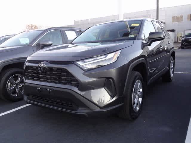 2023 Toyota RAV4 LE AWD photo