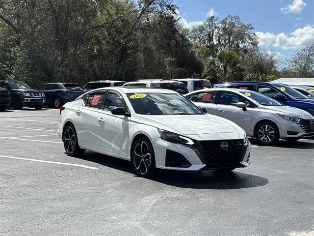 2023 Nissan Altima 2.5 SR FWD photo