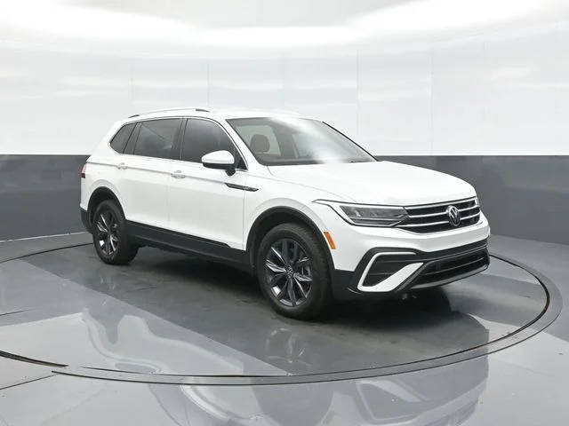 2023 Volkswagen Tiguan SE AWD photo