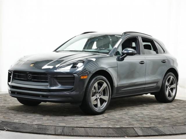 2023 Porsche Macan T AWD photo