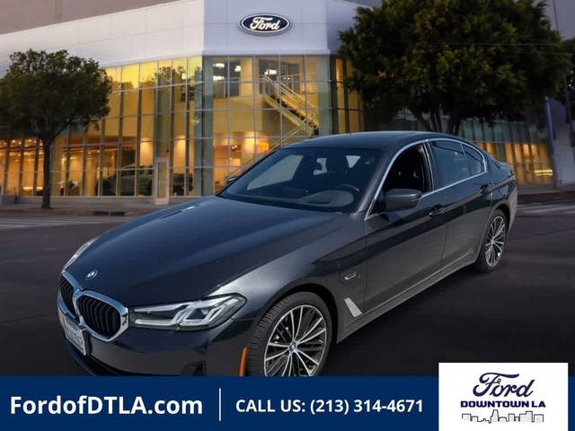 2023 BMW 5 Series 530e RWD photo
