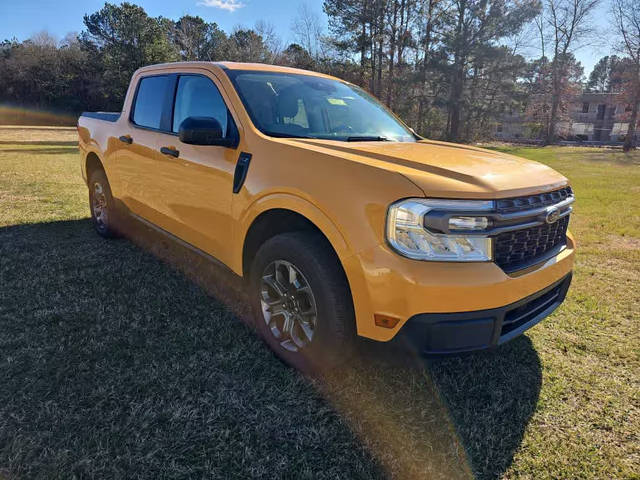 2023 Ford Maverick XLT FWD photo