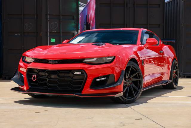 2022 Chevrolet Camaro 1LT RWD photo