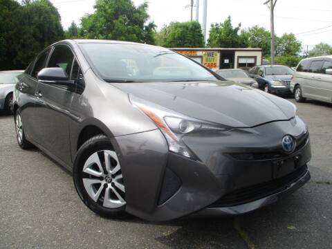 2017 Toyota Prius Two FWD photo