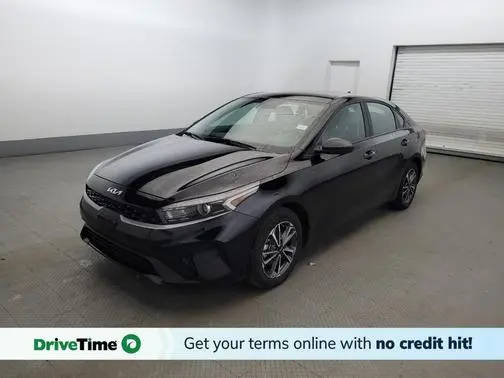 2023 Kia Forte LXS FWD photo