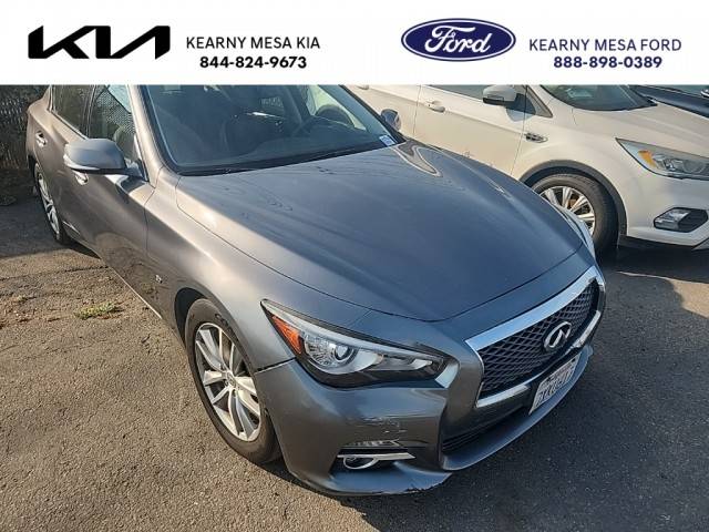 2015 Infiniti Q50 Premium RWD photo