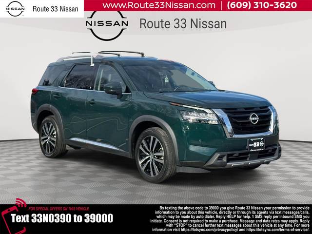 2023 Nissan Pathfinder Platinum 4WD photo