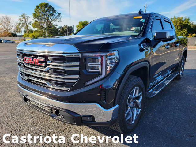 2023 GMC Sierra 1500 SLT 4WD photo