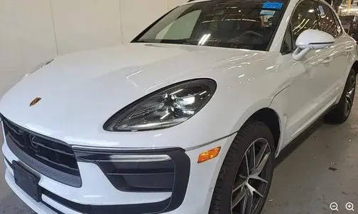 2023 Porsche Macan T AWD photo