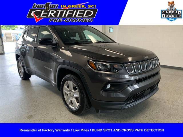 2022 Jeep Compass Latitude FWD photo