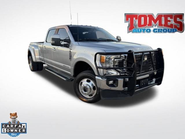 2022 Ford F-350 Super Duty LARIAT 4WD photo