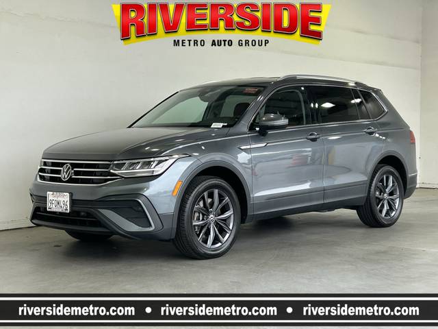 2023 Volkswagen Tiguan SE FWD photo