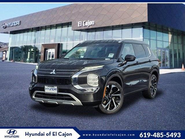 2023 Mitsubishi Outlander SEL FWD photo