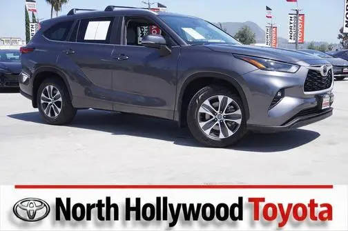 2023 Toyota Highlander XLE FWD photo