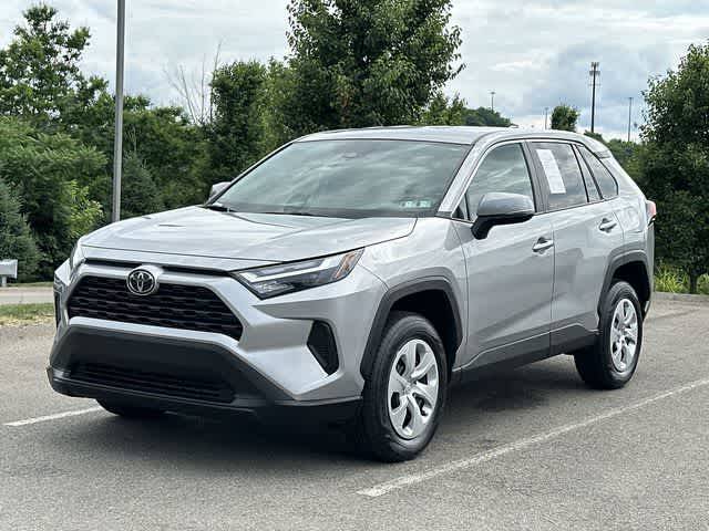 2023 Toyota RAV4 LE AWD photo