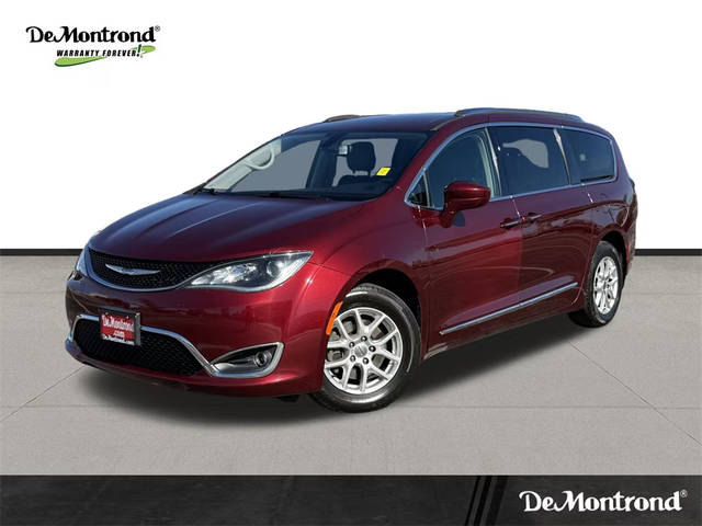 2020 Chrysler Pacifica Minivan Touring L FWD photo