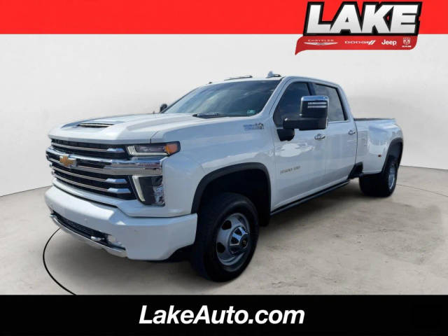 2023 Chevrolet Silverado 3500HD High Country 4WD photo