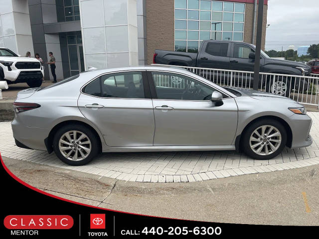 2023 Toyota Camry LE FWD photo