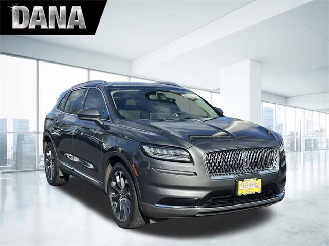 2022 Lincoln Nautilus Reserve AWD photo