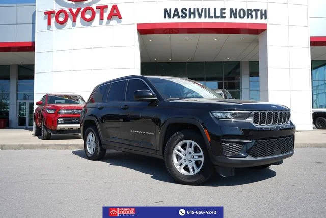 2023 Jeep Grand Cherokee Laredo RWD photo