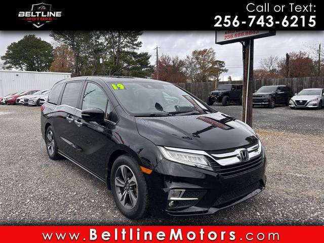 2019 Honda Odyssey Touring FWD photo