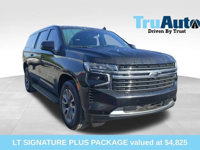 2022 Chevrolet Suburban LT RWD photo
