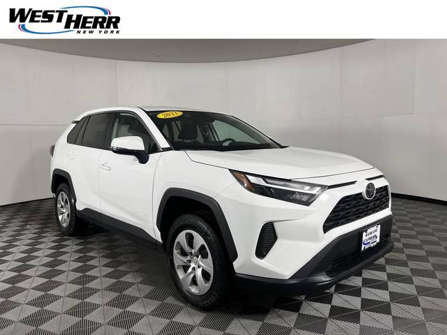 2023 Toyota RAV4 LE AWD photo