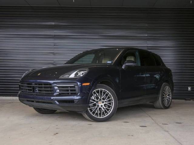 2023 Porsche Cayenne Platinum Edition AWD photo