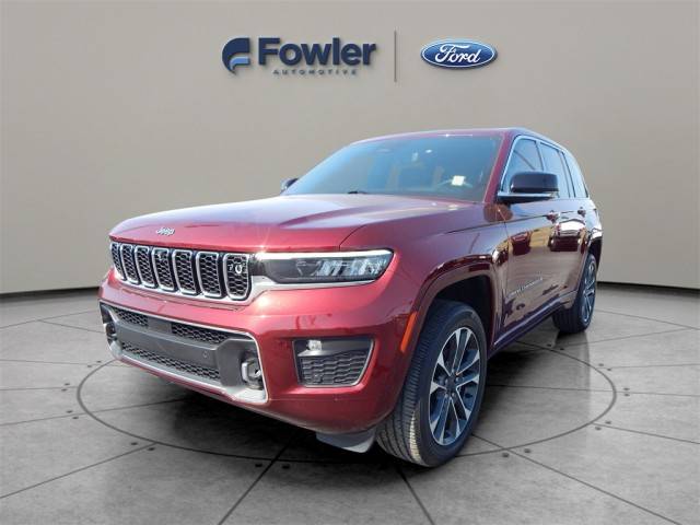 2023 Jeep Grand Cherokee Overland 4WD photo