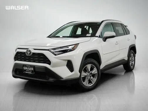 2023 Toyota RAV4 XLE AWD photo