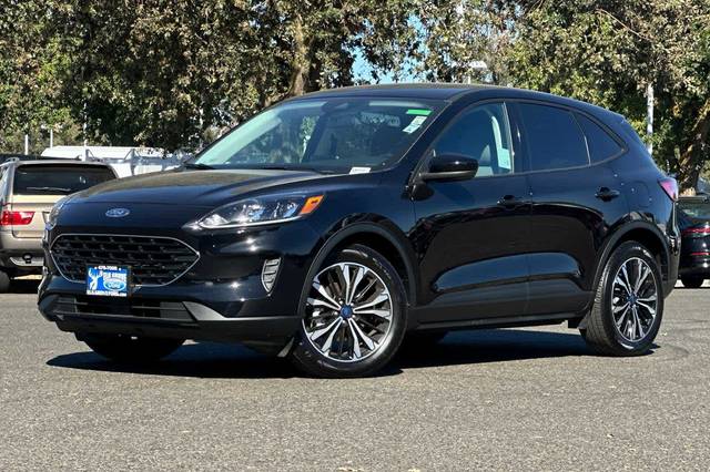 2022 Ford Escape SE FWD photo