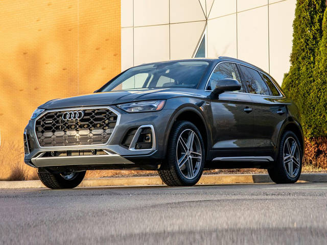 2023 Audi Q5 S line Premium Plus AWD photo