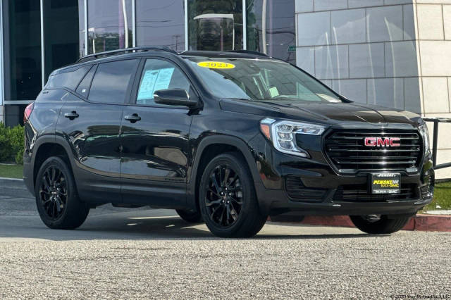 2023 GMC Terrain SLE FWD photo