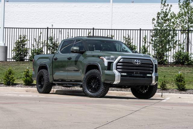2023 Toyota Tundra Limited Hybrid 4WD photo