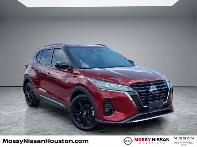 2023 Nissan Kicks SR FWD photo