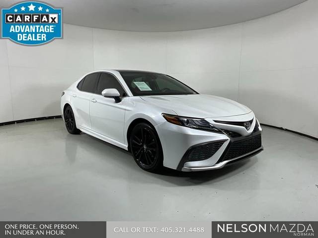 2022 Toyota Camry XSE FWD photo