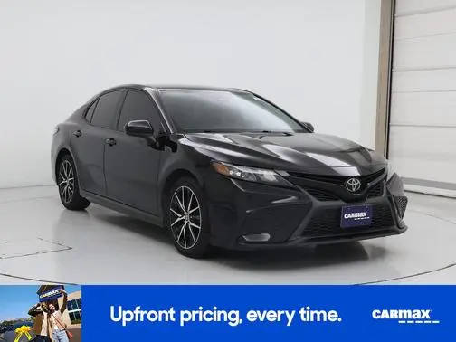2021 Toyota Camry SE Nightshade FWD photo