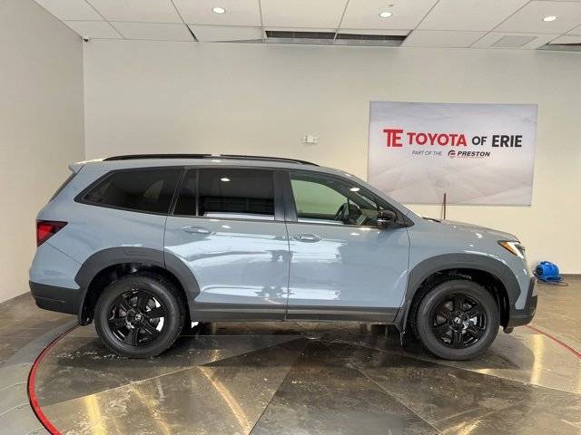 2022 Honda Pilot TrailSport AWD photo