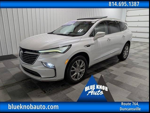 2023 Buick Enclave Essence AWD photo