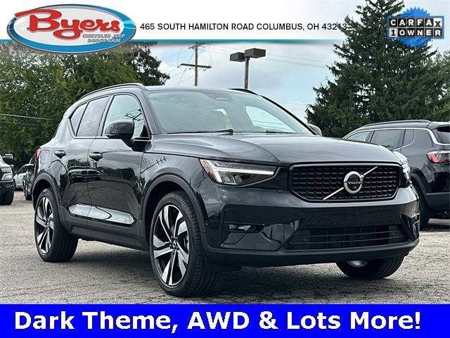 2023 Volvo XC40 Ultimate Dark Theme AWD photo