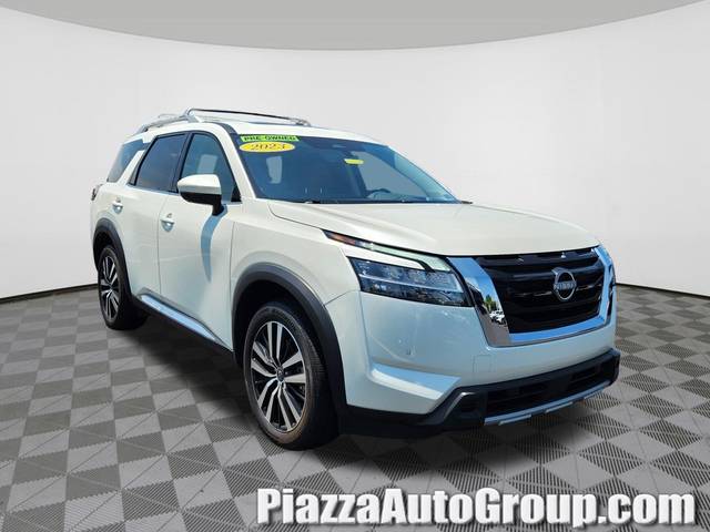 2023 Nissan Pathfinder Platinum 4WD photo