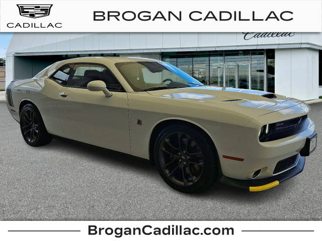 2022 Dodge Challenger R/T Scat Pack RWD photo