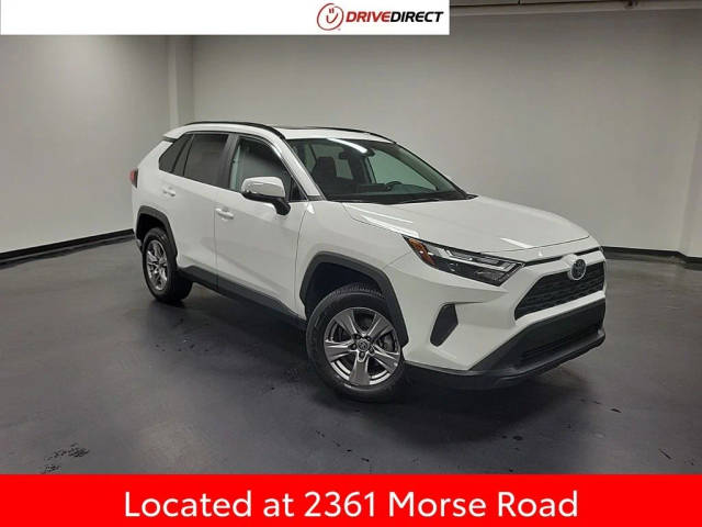 2023 Toyota RAV4 XLE AWD photo