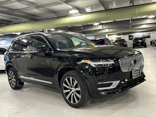2023 Volvo XC90 Plus AWD photo