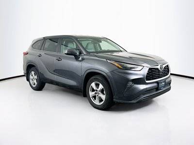 2023 Toyota Highlander L FWD photo