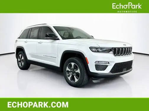 2022 Jeep Grand Cherokee 4WD photo
