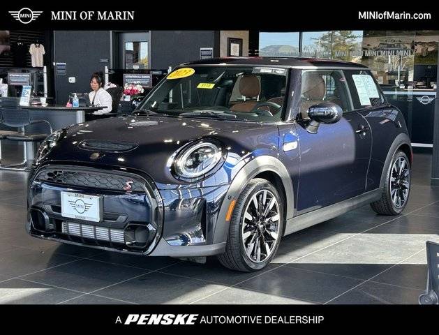 2023 MINI Hardtop 2 Door Cooper S FWD photo
