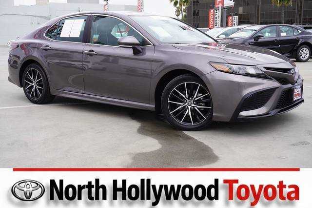 2023 Toyota Camry SE FWD photo